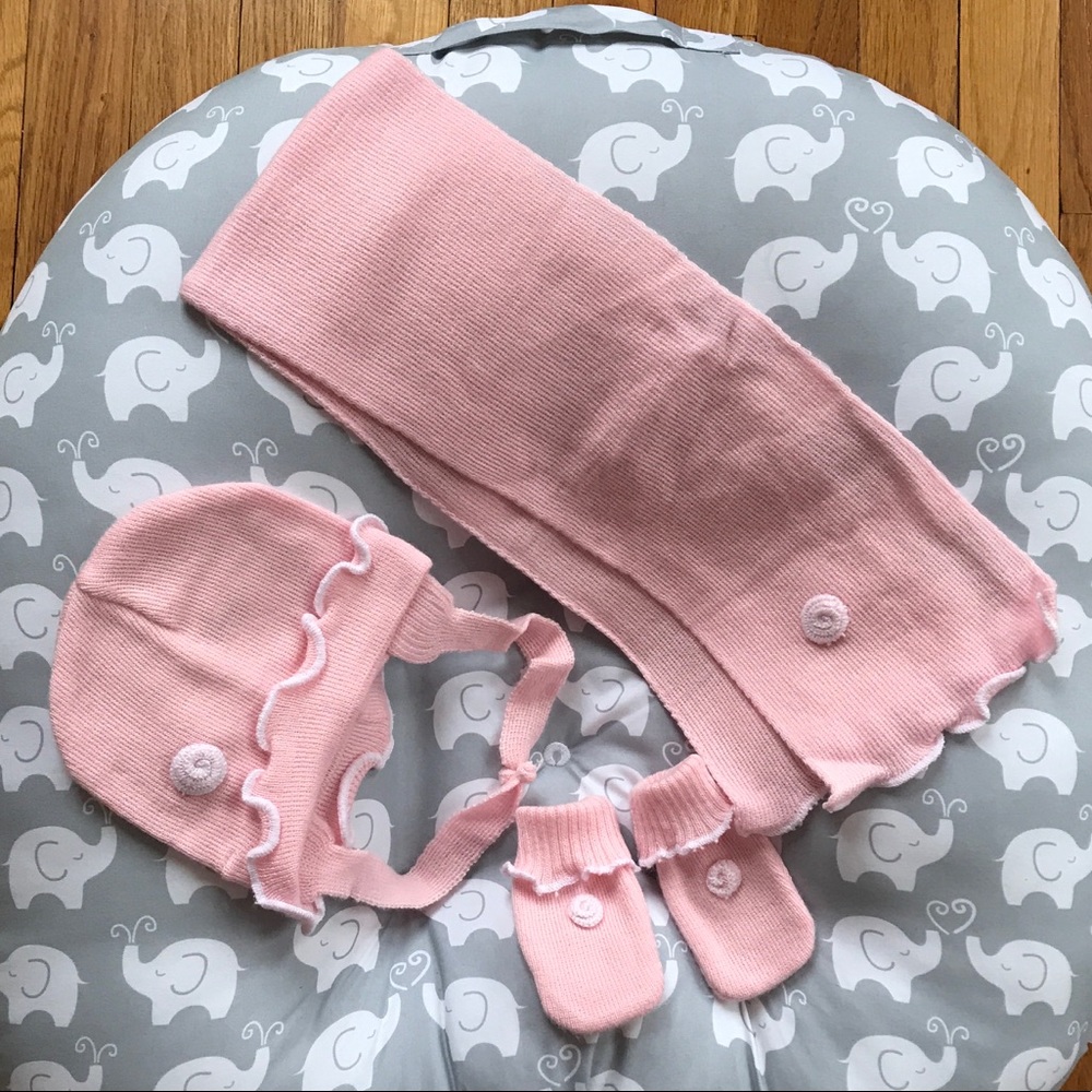 Hat, Scarf & Mittens set